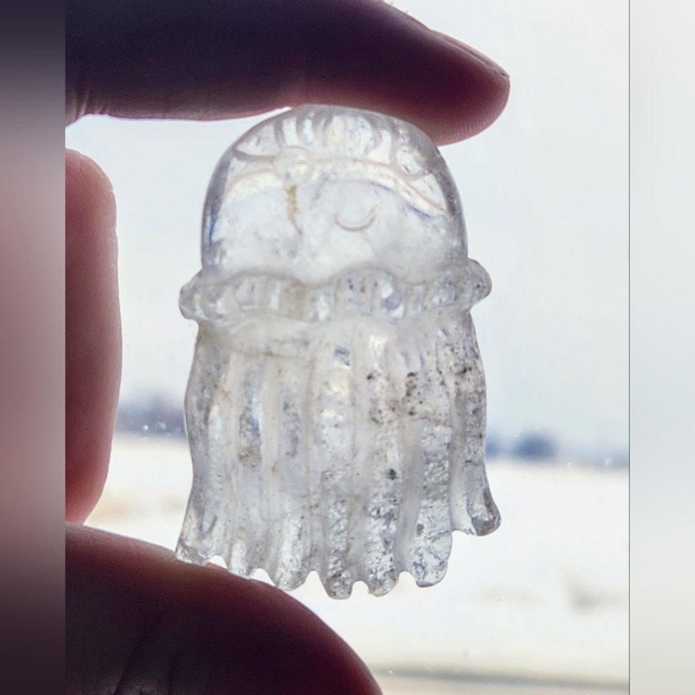 Genuine Crystal Jellyfish Carvings. Amethyst, Quartz, Fluorite - Picture 9 of 10